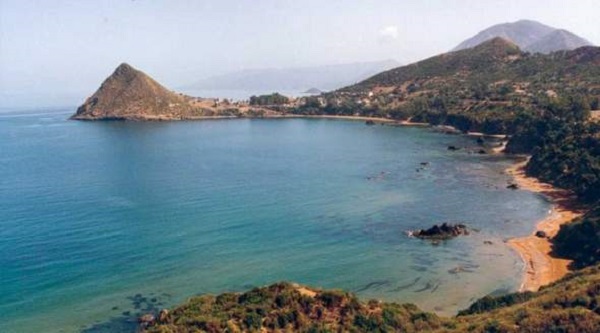 El Kala: Le corps d&rsquo;un enfant rejeté par la mer