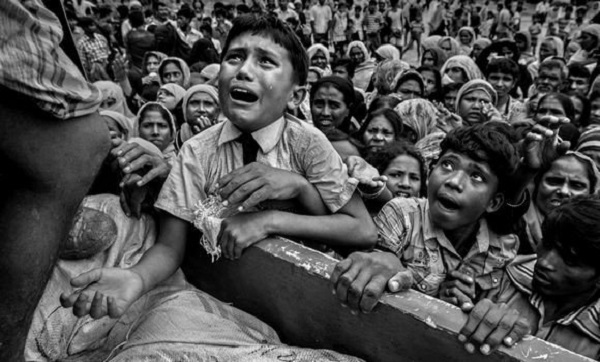 Oran : affluence sur l’exposition de photos de la presse mondiale de 2018