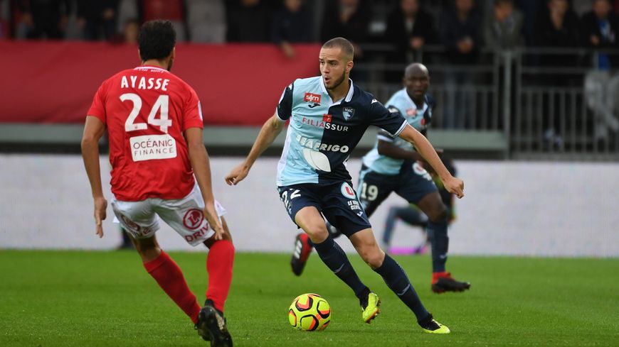 Pressenti chez les verts le mois prochain: Lekhal attend un clin d&rsquo;oeil de Belmadi