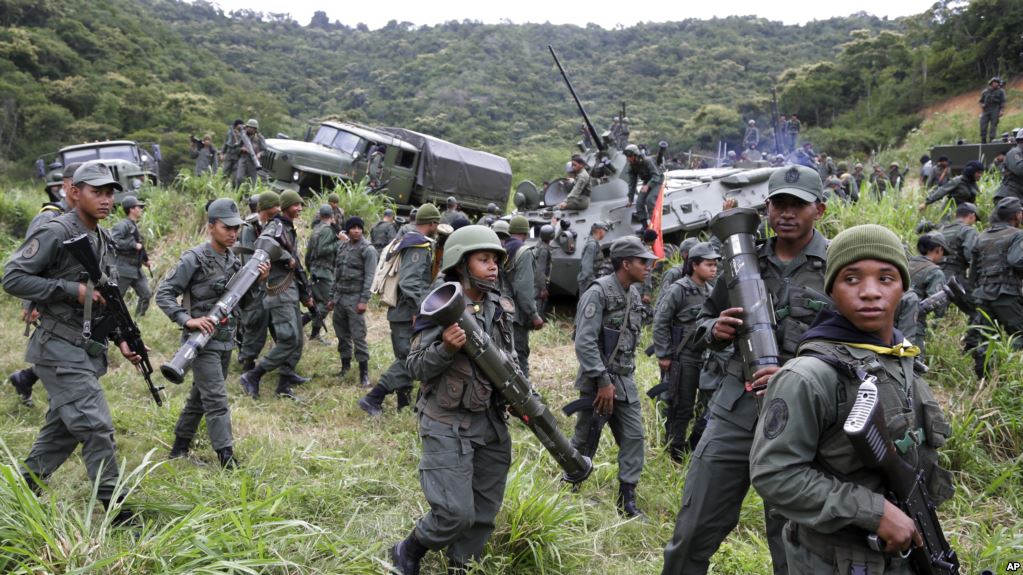 Tension extrême le 23 février au Venezuela: L’armée va empêcher l’entrée de l’ « aide » américaine