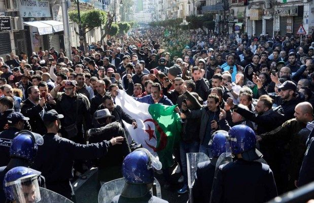 Les Algériens de nouveau appelés à manifester vendredi L’épreuve de vérité