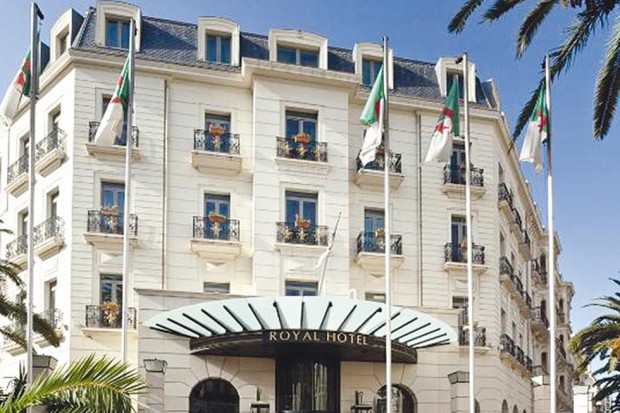 Oran : 150 hôtels en construction