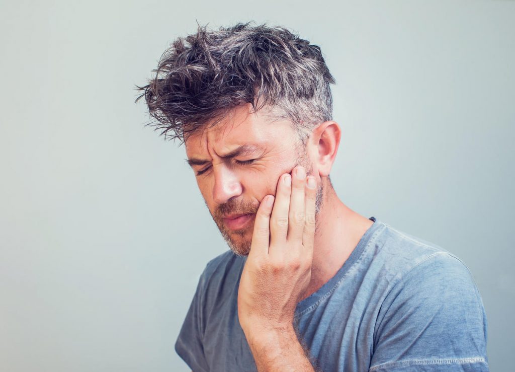 Santé – Dents : comment soulager la douleur en version naturelle