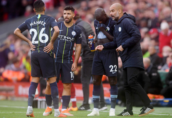 Manchester City: Guardiola s&rsquo;excuse de ne pas donner à Mahrez «le temps de jeu qu&rsquo;il mérite»