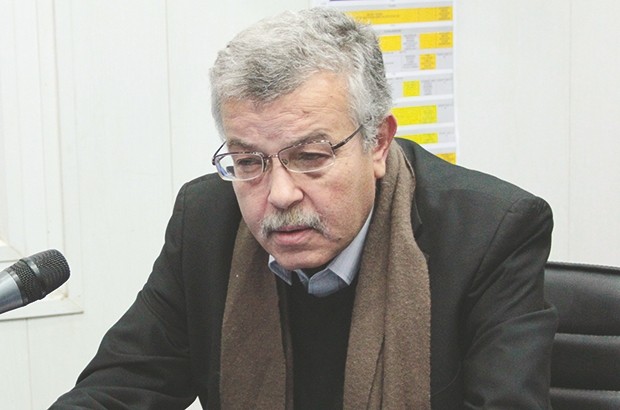 Prise en charge des cancéreux algériens en France: Le professeur Bouzid dénonce