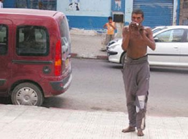 Un président d’association tire la sonnette d’alarme: Des malades mentaux dangereux errent dans la ville