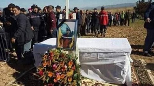 Funérailles du pompier Mohamed Achour à Bouira