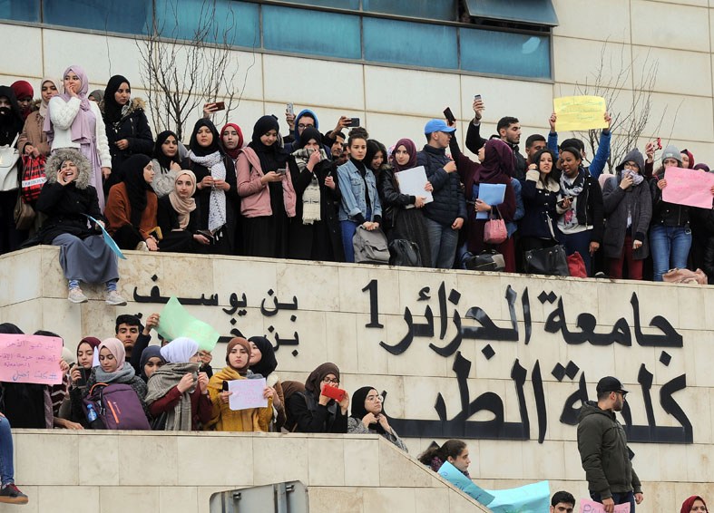 Leur soutien au mouvement populaire se poursuit: Les étudiants en grève