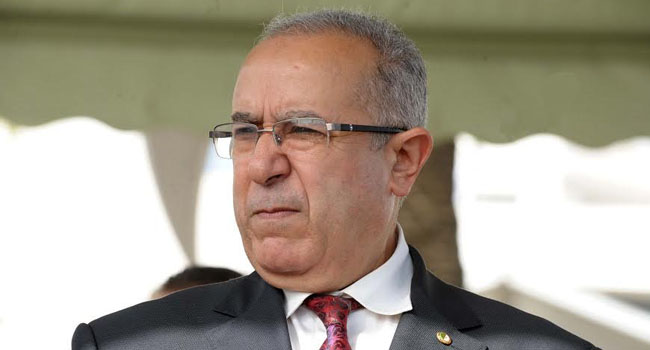 Un faux compte Twitter créé au nom de Lamamra !