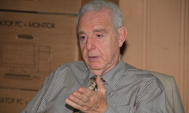 Abdelkrim Abada :  la décision du président de se maintenir au pouvoir sans élection est purement et simplement décevante et loin des revendications du peuple