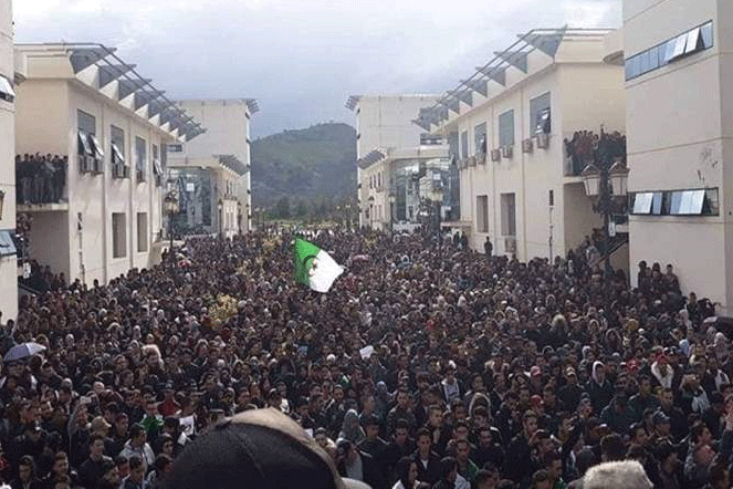 Après les étudiants, c’est au tour des enseignants de dire non au 5e mandat