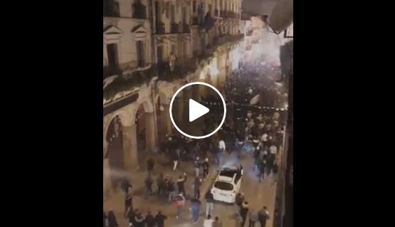 Imposante manifestation contre le cinquième mandat à Skikda ! (vidéo)