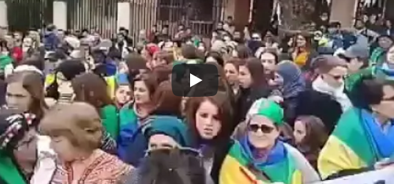 À Tizi Ouzou, les citoyens sont aussi sortis massivement dire “non au 5e mandat”