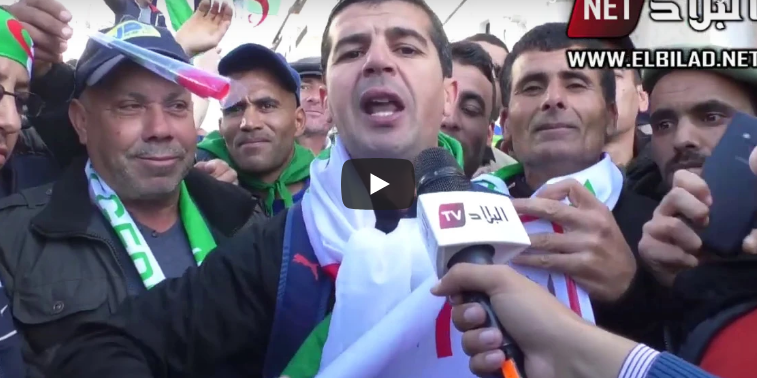 Plusieurs manifestants adressent des messages au pouvoir ! [vidéo]