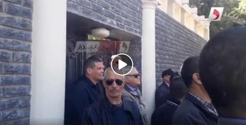 Liamine Zéroual rejoint les manifestants à Batna ! [vidéo]