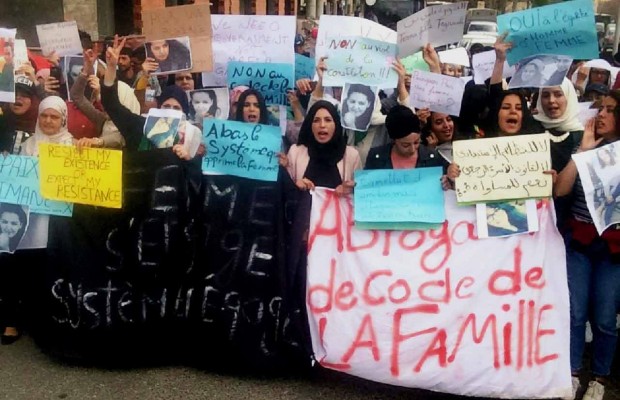 Fête du 8 mars à Bouira: Des étudiantes marchent en hommage à Imane Chibane et… contre le système