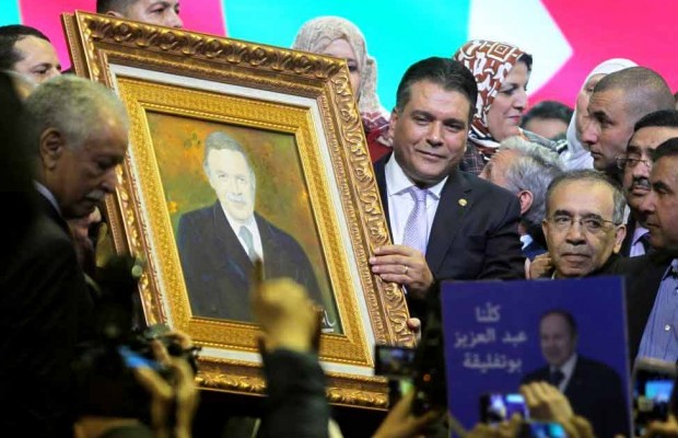 Mobilisation populaire: Quand le FLN apporte son soutien !