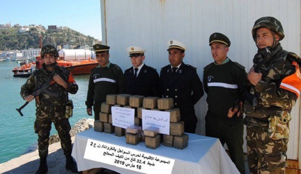 Onze orpailleurs et deux contrebandiers arrêtés à Tamanrasset (MDN)