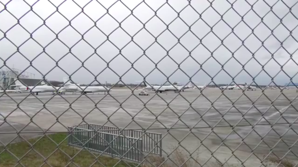 L’avion présidentiel atterrit à Boufarik