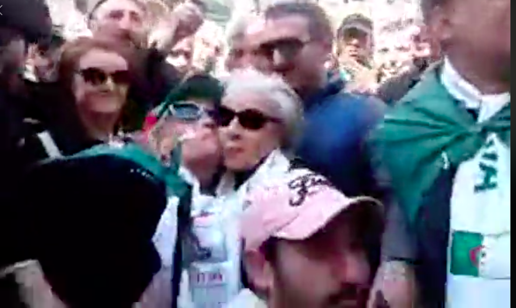 La sœur de Larbi Ben M’hidi participe à la manifestation [vidéo]