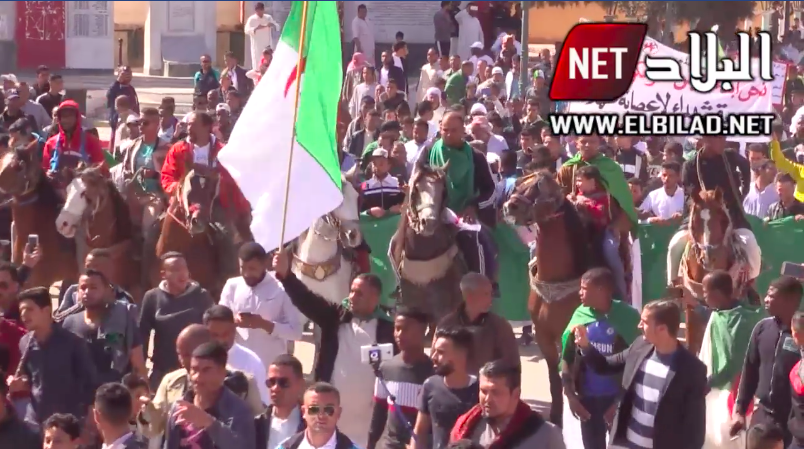 6 ème vendredi de protestation : grandes manifestations contre le système à Ouargla, Béchar et Naâma  [vidéos]
