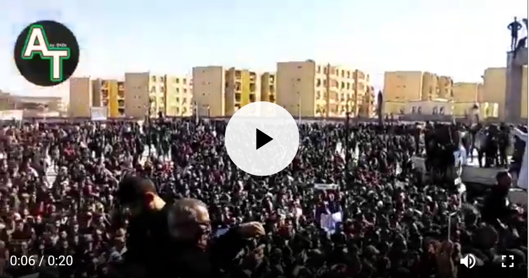 À khenchela , les manifestants sont sortis pour dire non au 5e mandat ! [Vidéo]