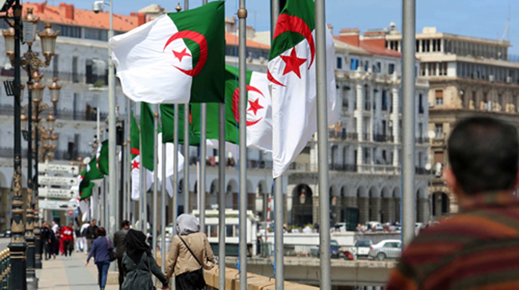 Opinion : Le FLN et tous les partis politiques de sa gamme doivent être dissous