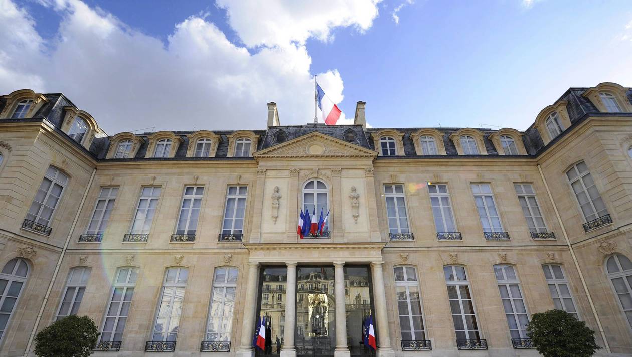 La France salue le civisme du peuple algérien !