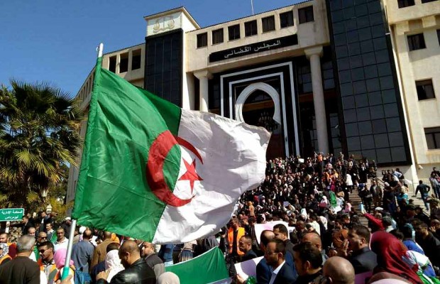 Pour la classe politique: C&rsquo;est la mobilisation populaire qui a rendu possible la démission de Bouteflika
