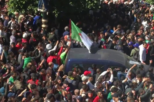 Poursuite de la mobilisation populaire : Le pouvoir choisit de faire la sourde oreille