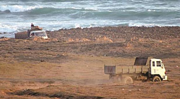 M’Ssila : Le Frère d’un Wali, accusé de pillage de sable