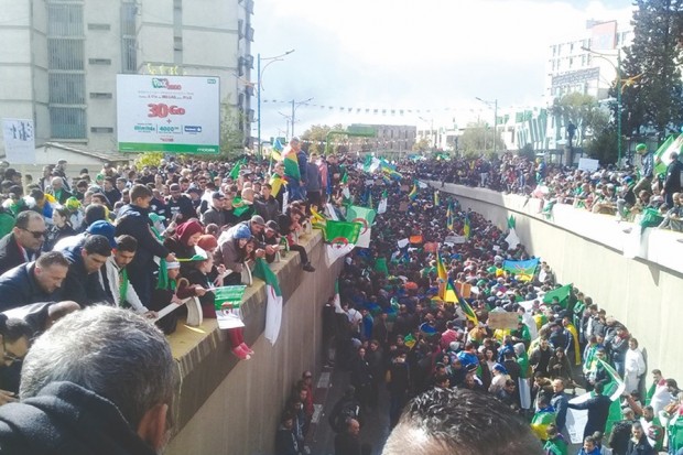 Marée humaine à Tizi Ouzou