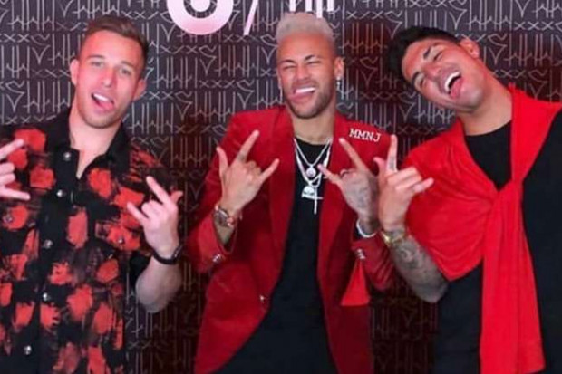 Barça : La fête d’anniversaire de Neymar, Arthur avoue son erreur