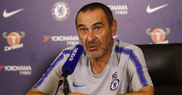 Chelsea : Sarri ne s’occupe pas des rumeurs à son sujet