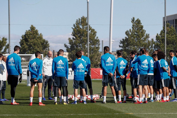 Real Madrid : Zidane dirige son premier entrainement depuis son retour [images]
