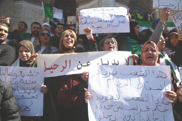 Du 22 février à l’annonce de la démission du Président : Chronologie d’une crise à rebondissements !