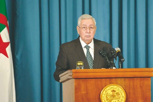 Alors qu’il peine à organiser la présidentielle : Bensalah use largement de ses prérogatives