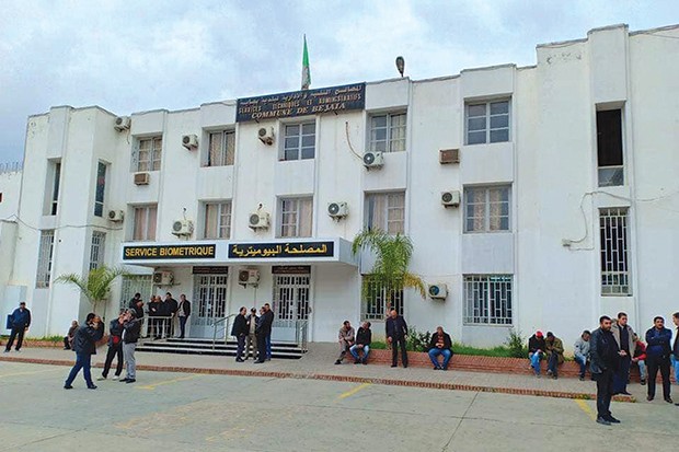 Grève de trois jours initiée par la Cosyfop – Béjaïa : les administrations publiques et les écoles paralysées