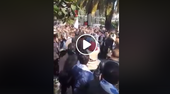 FFS: Ali Laksri chassé du siège du parti par des militants [vidéo]