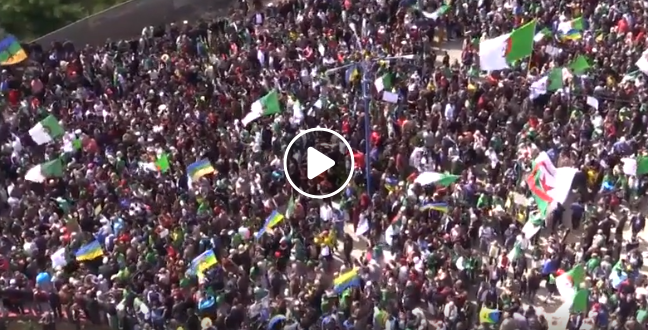 Grandiose manifestation à Bouira contre le système !