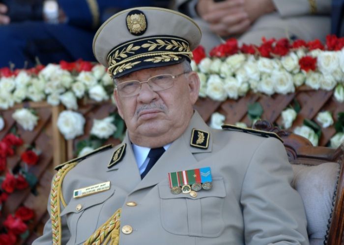 Gaid Salah met en garde ceux qui entravent les visites des ministres et des walis