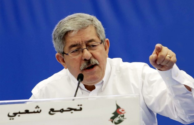 RND: Guerre ouverte au sommet