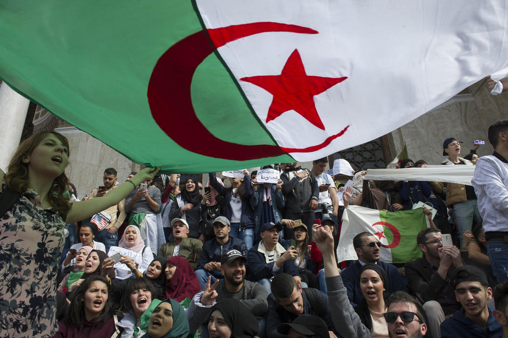La révolution du sourire made in Algeria