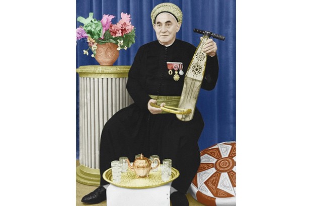 En hommage à son œuvre et à son parcours artistique : Projection du documentaire “Mémoires” sur cheikh Larbi Bensari