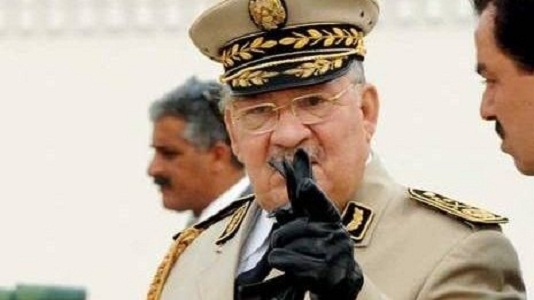 Gaid Salah lance un dernier avertissement au général Toufik : « des mesures légales fermes seront prises à son encontre »
