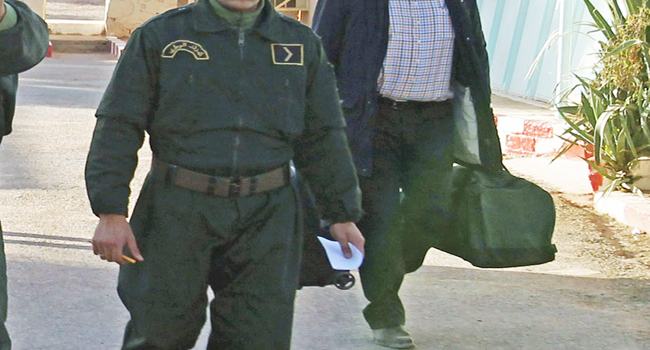 Les gendarmes perquisitionnent le ministère des travaux publics !