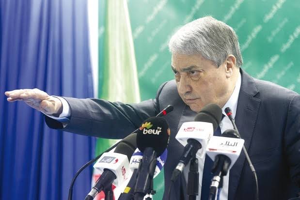 Benflis réagit au discours de Gaid Salah !