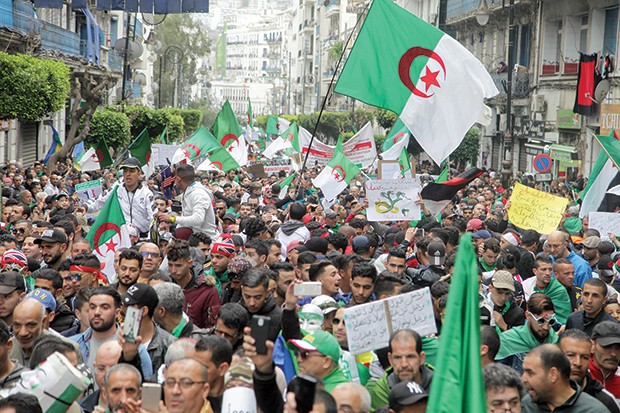 Il refuse d’aller vers une transition concertée et consensuelle : Quand le pouvoir verse dans le déni de réalité