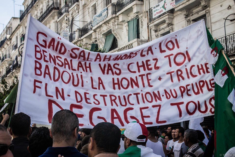 Gaid Salah: l’exigence du départ collectif de tous les cadres de l’Etat est dangereuse et malveillante