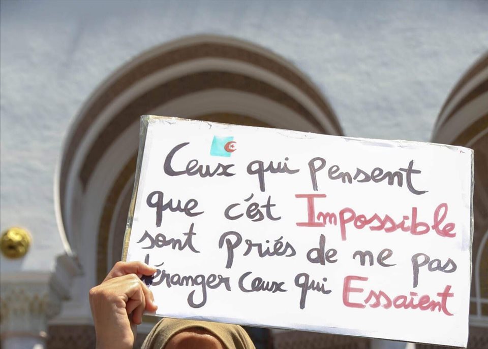 Le mouvement populaire on en parle? 1er épisode: la révolution des post-it